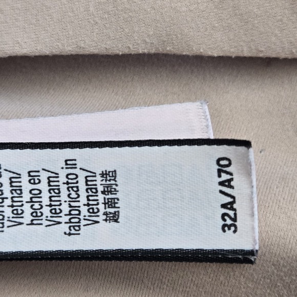 Victoria's Secret Women Bra 32A Beige Push Up Underwired Convertible Adjustable - Picture 4 of 11